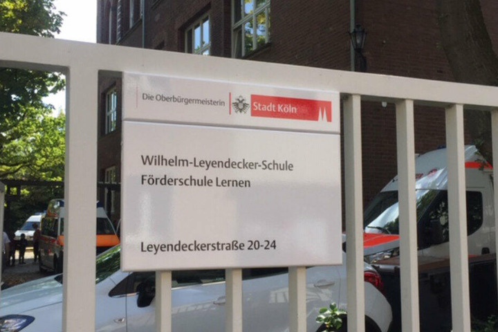 An dieser Schule befindet sich eine Anlaufstelle für die Evakuierten.