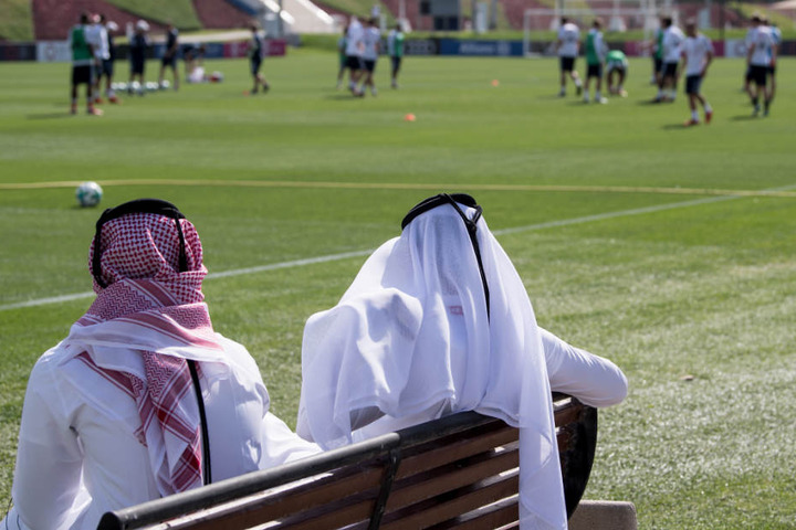 Der FC Bayern München bereitet sich einmal mehr in Katar auf die Rückrunde vor. (Archivbild)