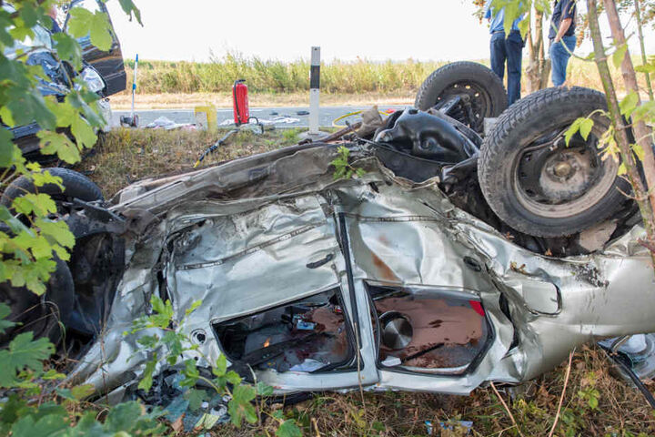 Die Dacia-Fahrerin starb bei dem Unfall.