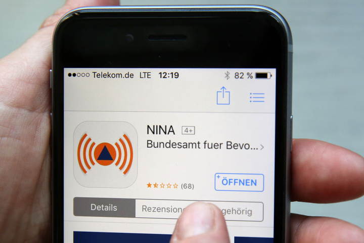 Die App NINA soll die Bevölkerung auch ohne Sirenen erreichen können.