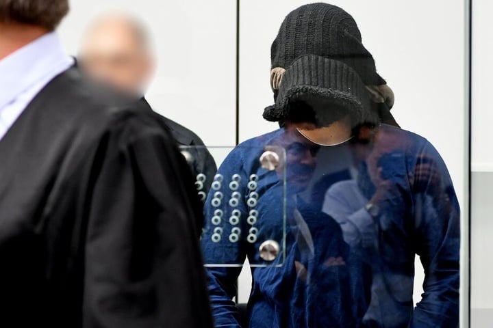 Der Prozess gegen den mutmaßlichen IS-Anführer in Deutschland hat vor zwei Jahren begonnen.