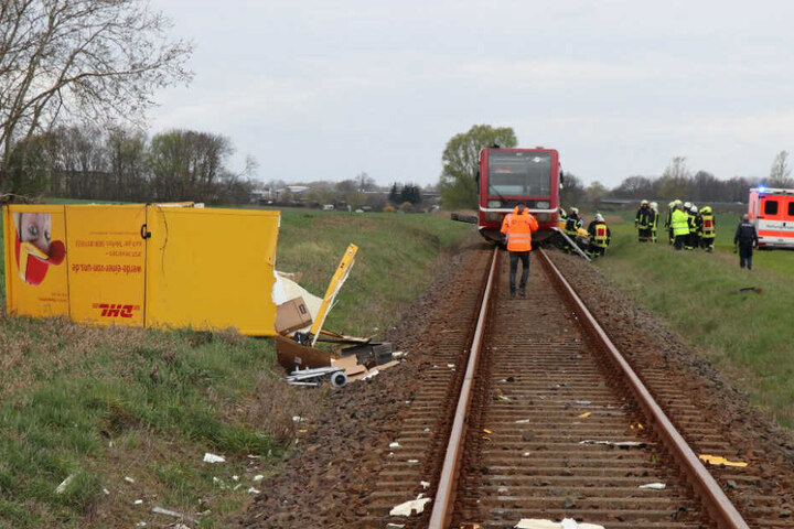 Der Postwagen wurde völlig zerstört.