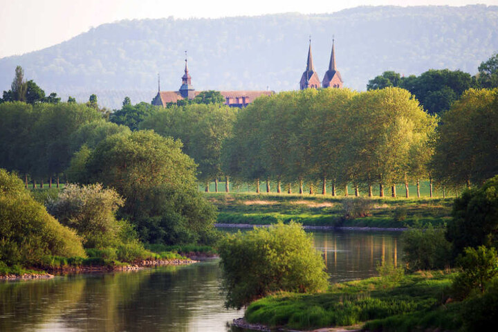 Weltkulturerbe und Weser: Die Stadt Höxter wird im Jahr 2023 Gastgeber der Landesgartenschau.