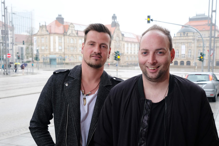 Ric Einenkel (l) und Sebastian Seidel werden auch weiterhin als "Stereoact" gemeinsame Produktionen starten.