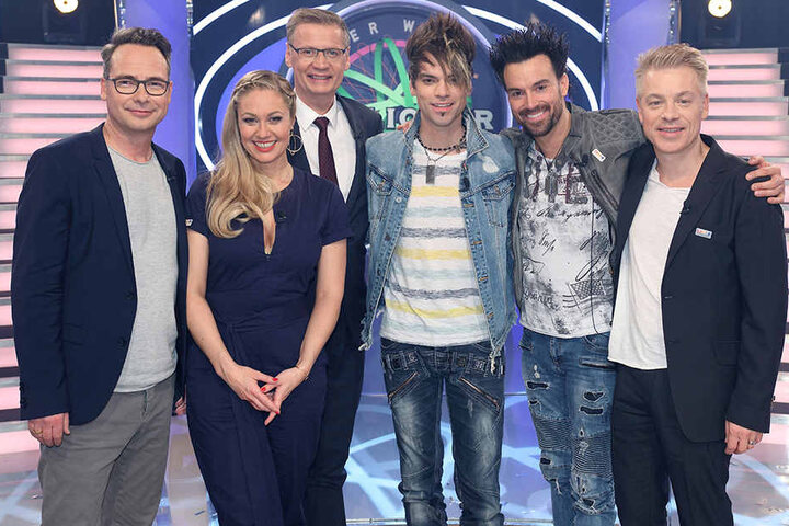 Diese Prominenten versuchen dieses Jahr die Million zu knacken (von links): Matthias Opdenhövel, Ruth Moschner (hinter ihr Günther Jauch), Christian und Andreas Ehrlich und Michael Mittermeier.