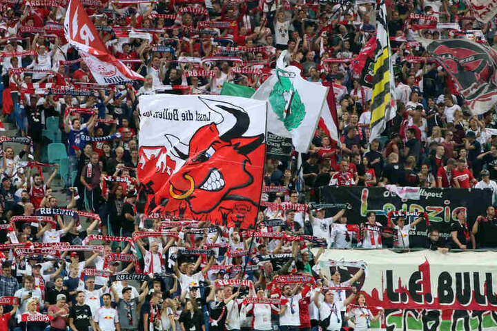 Pfiffen ihr Team mehrfach lautstark aus: Die Fans von RB Leipzig.
