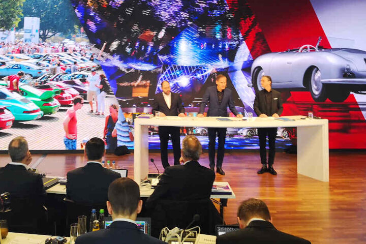 Die Porsche-Chefs zeigten sich auf der Jahrespressekonferenz sehr zufrieden mit dem wirtschaftlichen Ergebnis aus dem vergangenen Jahr.