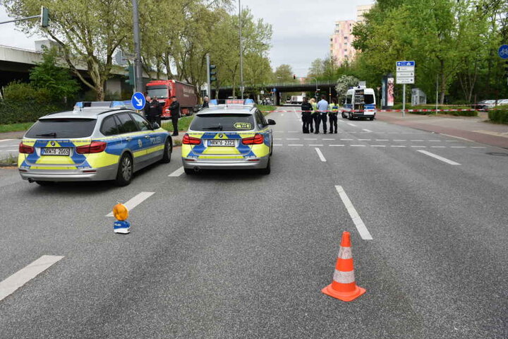 Die Polizei sicherte den Unfallort ab.