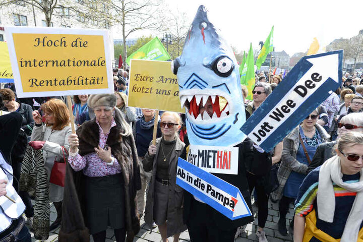 Demonstranten am Samstag in Köln.