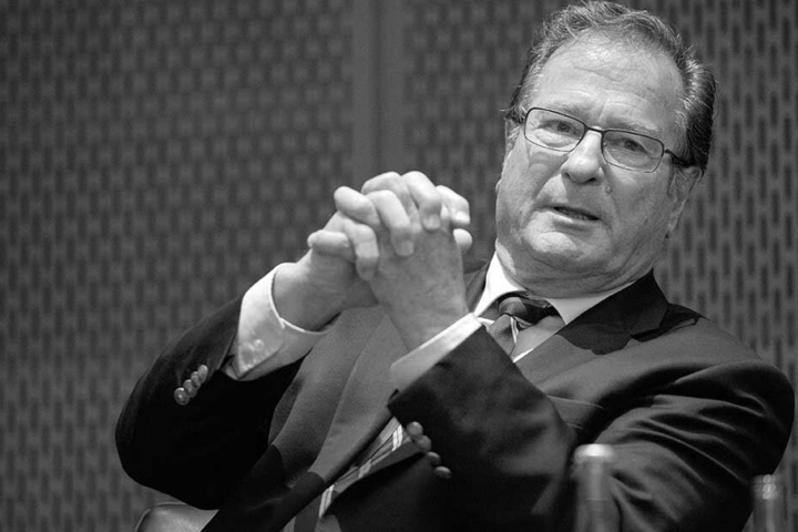 Kinkel ist im Alter von 82 Jahren verstorben.
