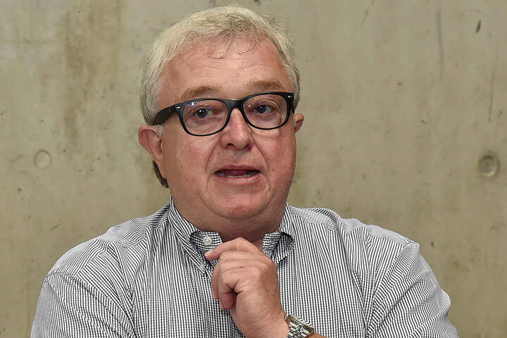 Eislöwen-Boss Volker Schnabel.