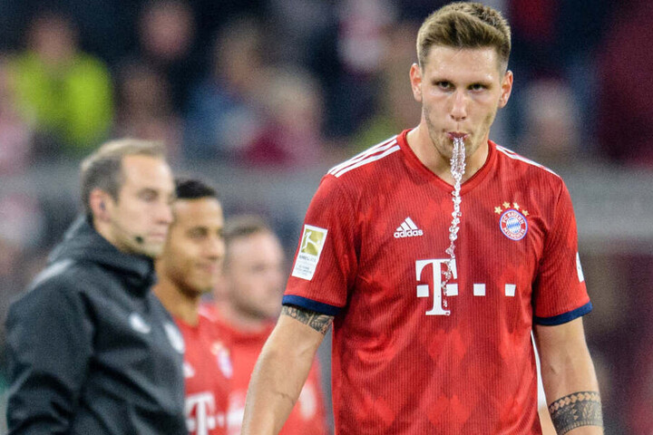 Abwehrspieler Niklas Süle hat zum Trainingsstreit beim FC Bayern München deutliche Worte gefunden.