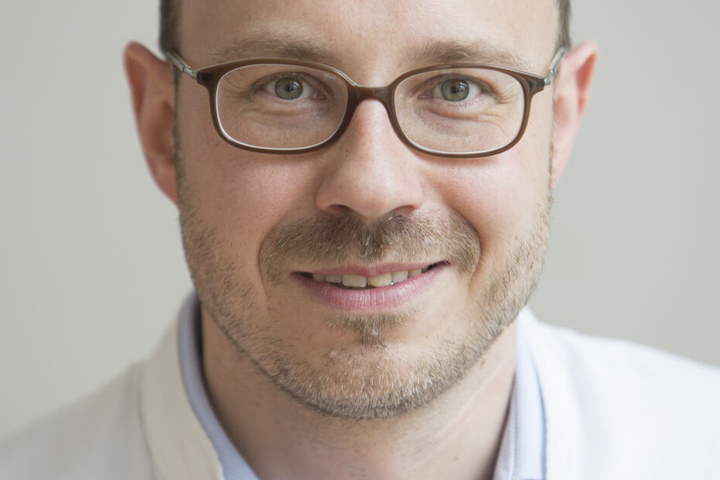 Dr. Sebastian Hahnel (35), Chef der Zahnärztlichen Prothetik am Universitätsklinikum Leipzig.