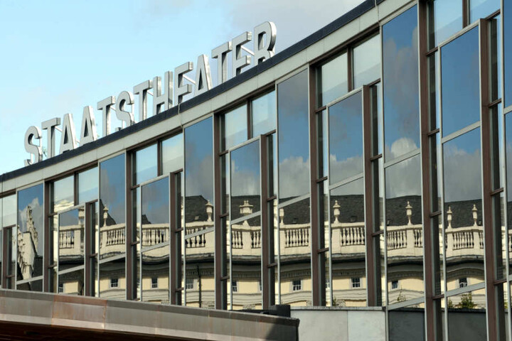 Der Dreh findet im Staatstheater Kassel statt.