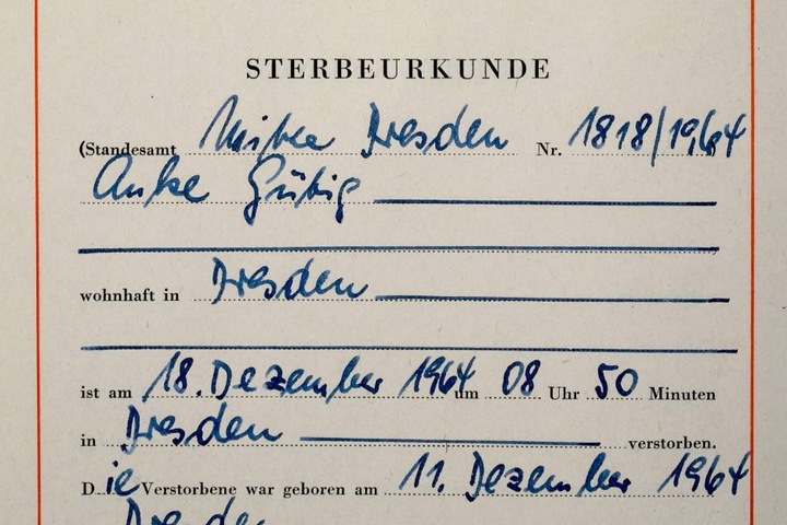 Trotz Sterbeurkunde über Ankes Tod, glaubt Schwester Kerstin, dass Anke noch lebt.