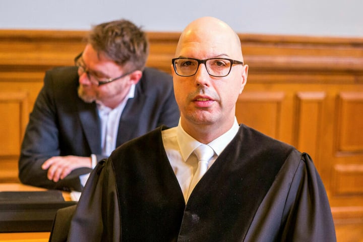 Oberstaatsanwalt Guido Lunkeit hält Frank M. und Ferenc B. des gemeinschaftlichen Mordes für schuldig, beantragte lebenslängliche Haft.
