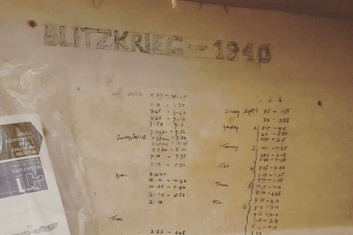 Es wurde genau notiert, wann im Zweiten Weltkrieg die Angriffe waren.