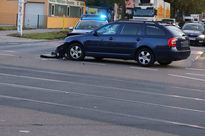 Beim Skoda brach die Achse des Autos.