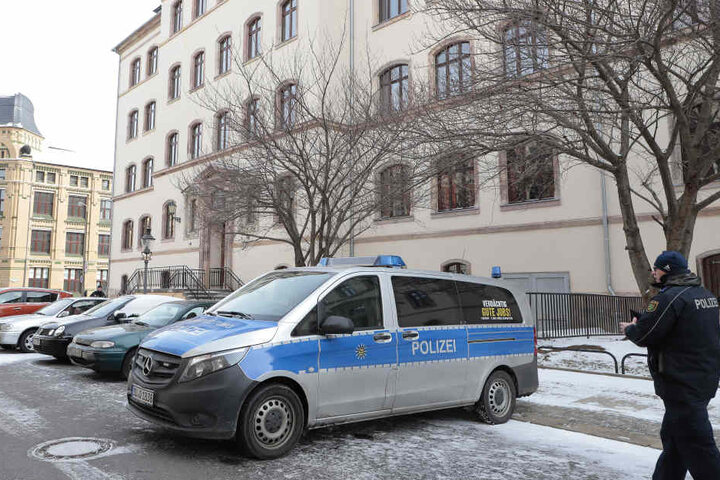 Die Polizei sucht weiter nach dem 12-Jährigen.