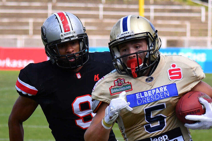 Mitchell Paige lief gestern wieder zur Höchstform auf - drei Touchdowns in Serie, einer ein Punt-Return-TD über 63 Yards. Stark!