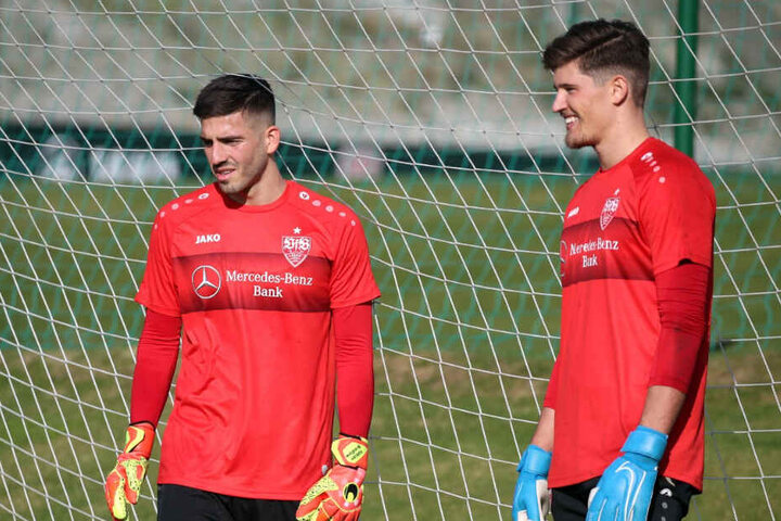 Die zwei Konkurrenten geben es sich im Training gerne richtig: Fabian Bredlow (l) und Gregor Kobel (r.).