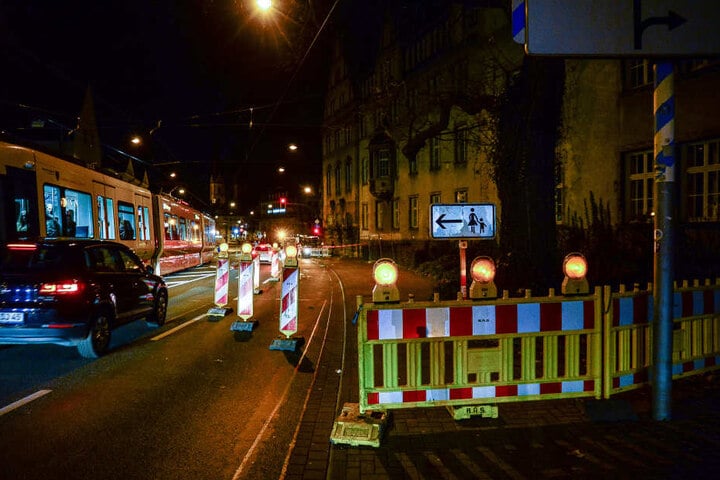 In der Nacht soll noch ein Sicherheitsnetz gespannt werden.