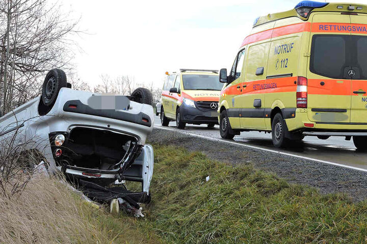 Die Frau kam schwer verletzt in ein Krankenhaus.