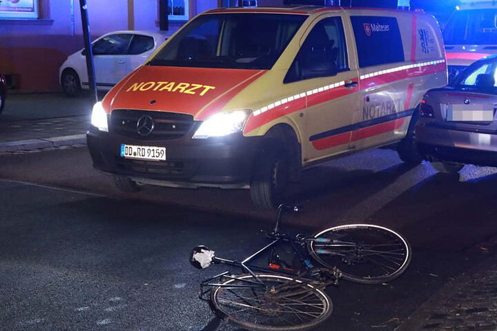 Auch der Notarzt war vor Ort und kümmerte sich um den Verletzten.