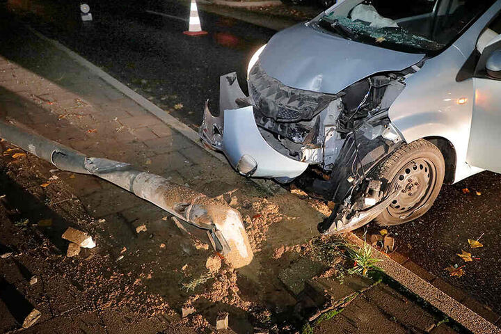 Die Fahrerin des Toyota wurde bei dem Unfall verletzt.