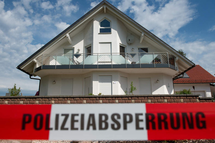 Das Foto zeigt das Haus des getöteten Regierungspräsidenten.