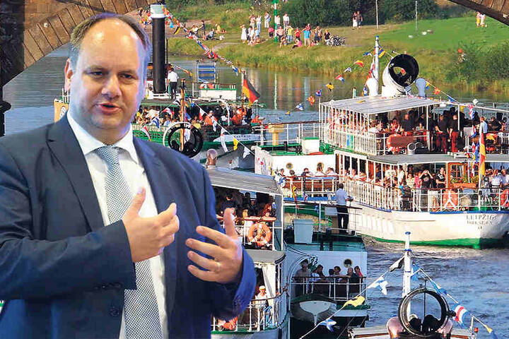 OB Dirk Hilbert (44, FDP) eröffnet um 19 Uhr das Stadtfest. Die Dampferparade fiel im letzten Jahr wegen Wassermangels in der Elbe aus.
Samstag legen neun Dampfer ab.