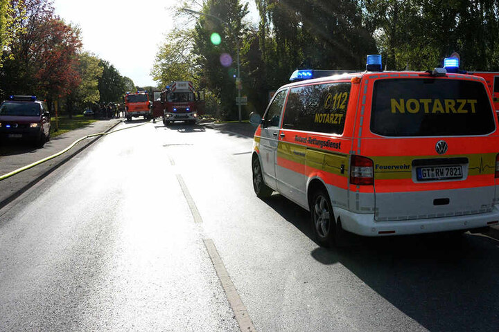 Die Holunderstraße war während des Einsatzes komplett gesperrt.