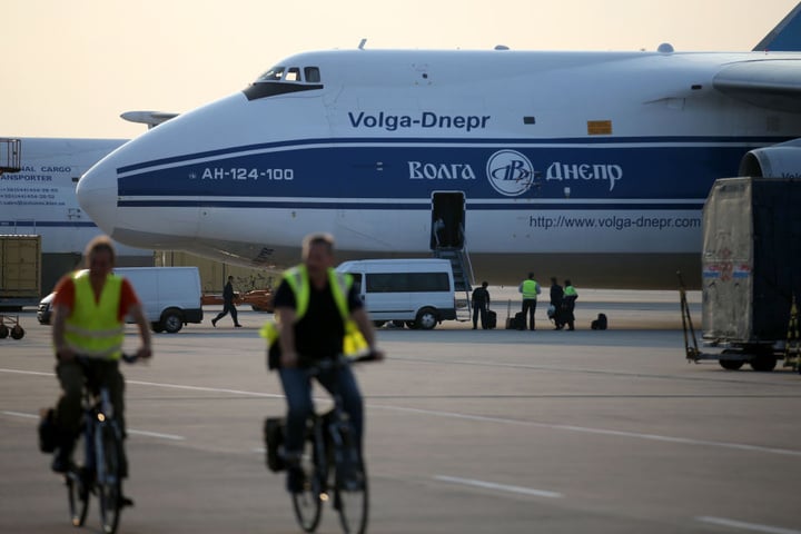 Der neue Koalitionsvertrag sieht vor, dass der Flughafen Leipzig/Halle neues Fracht-Drehkreuz in Deutschland wird.
