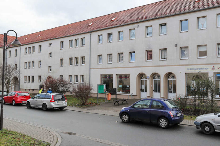 In diesem Wohnblock in Benndorf (Sachsen-Anhalt) wurden die zwei toten Babys entdeckt.