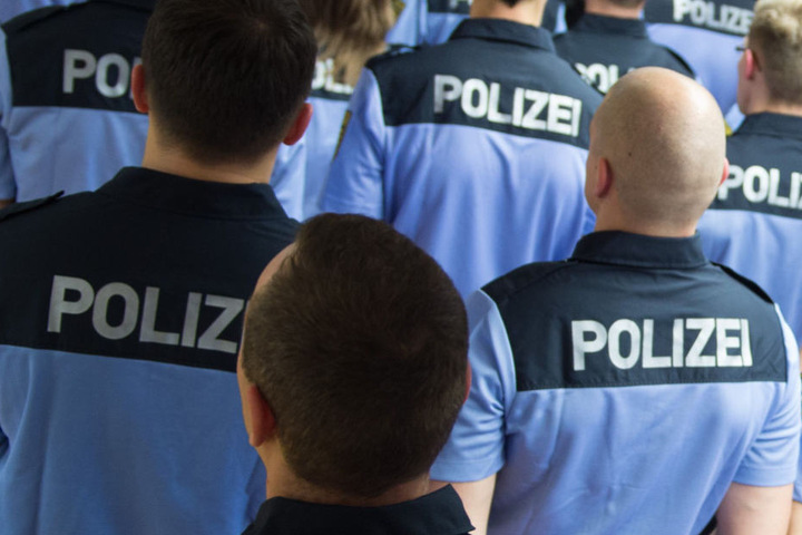 Gibt es noch weitere Vorwürfe gegen hessische Polizeibeamte?
