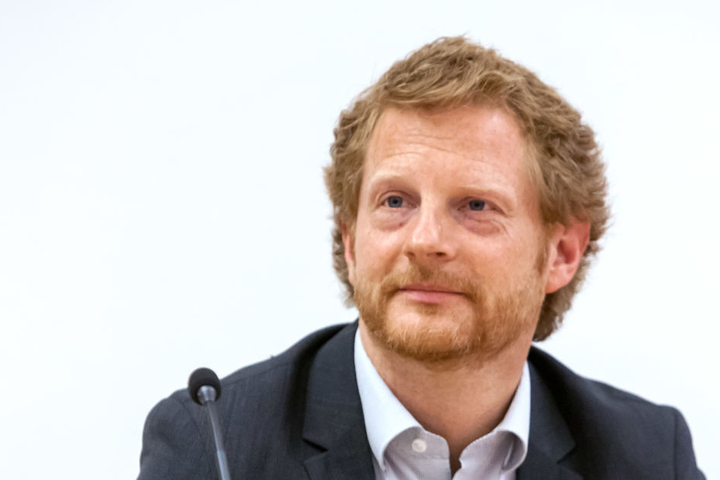 Baudezernent Michael Stötzer (44, Grüne) kann sich über 8,2 Millionen Euro Kaufpreis für die zwei Grundstücke freuen.