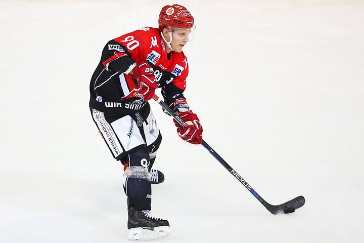 Mario Lamoureux stürmte vergangene Saison für Innsbruck. Wird er jetzt ein Eislöwen? Die Chancen stehen gut.