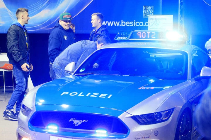 Der Polizei-Mustang ist ein Hingucker für alle Tuning-Fans.