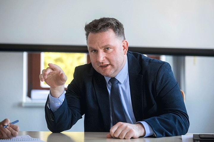 Eine knappe Mehrheit der Dresdner CDU empfahl ein "Ja" zur "GroKo". Dresdens CDU-Chef Christian Hartmann (43) votierte dagegen.