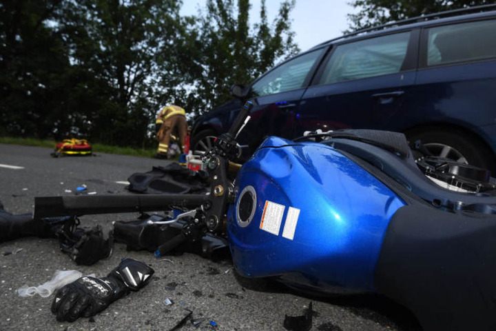Die beiden Autofahrer blieben unverletzt.