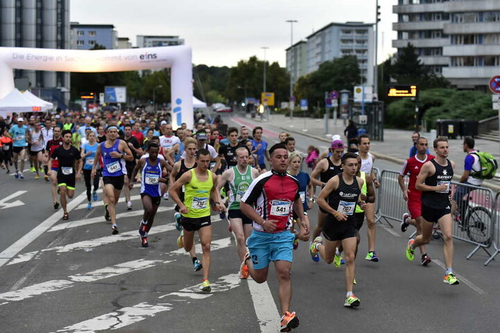 Knapp 500 Teilnehmer starteten beim 1. Chemnitzer Citylauf (ICC).