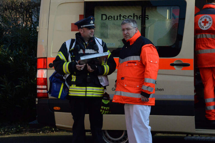 Neben Feuerwehr war auch der Rettungsdienst im Einsatz.