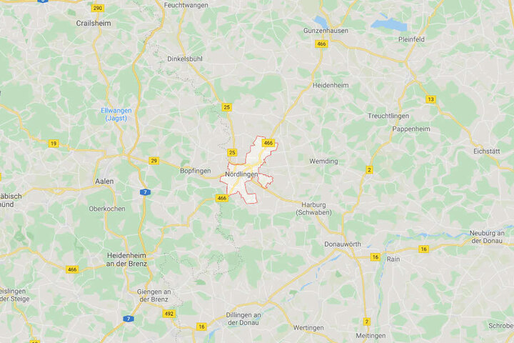 Das Feuer brach in einer Wohnung im schwäbischen Nördlingen aus.