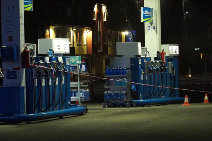 Der Bereich an der Tankstelle wurde abgesperrt.