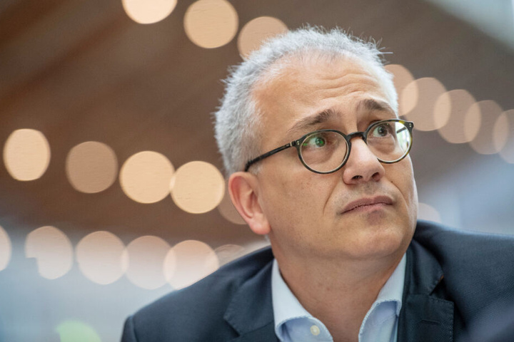 Wirtschaftsminister Tarek Al-Wazir äußerte sich zu der Mietpreisbremse.