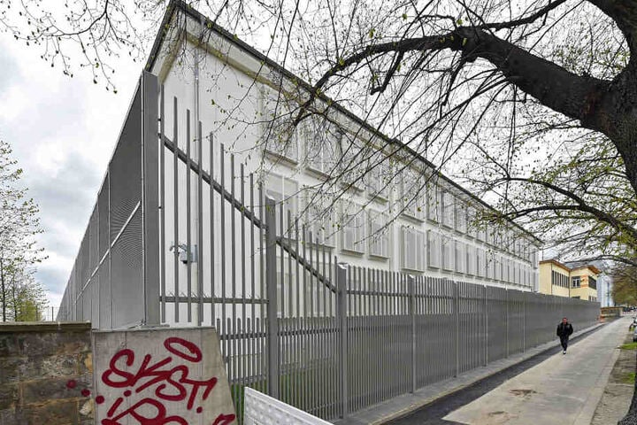 Das Abschiebezentrum auf der Hamburger Straße.