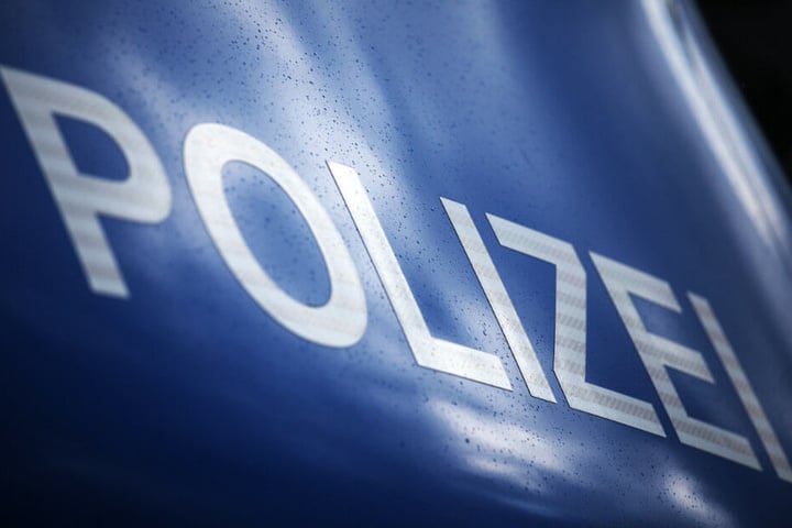 Der Mann starb in einer Ausnüchterungszelle der Polizei. (Symbolbild)