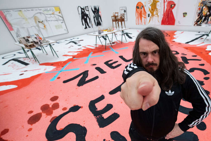 Mehrere Verfahren gegen Jonathan Meese gingen straffrei aus.