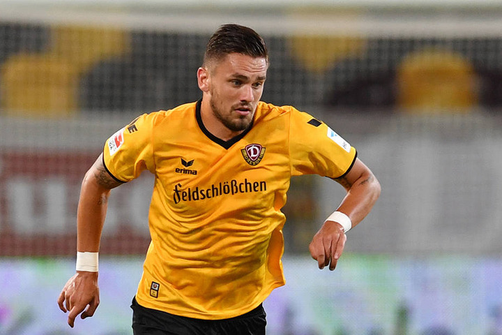 Pascal Testroet testet mit Dynamo am Freitag in Wolfsburg.