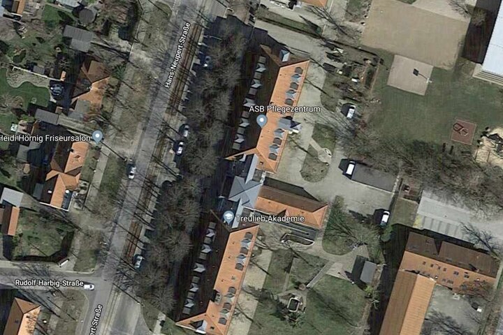 Zuletzt wurde die 86-Jährige im ASB-Pflegezentrum in der Hans-Neupert-Straße gesehen.